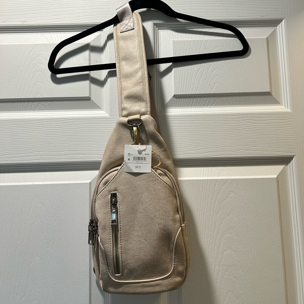 Women’s leather crossbody bag